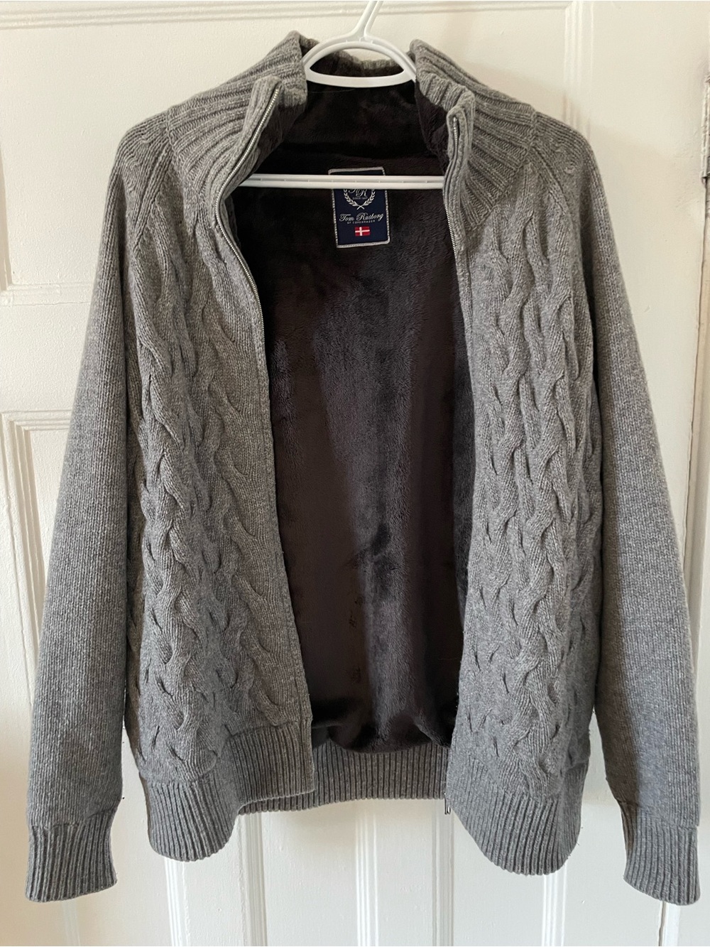 Men's Gray Cable-Knit Zip Sweater
